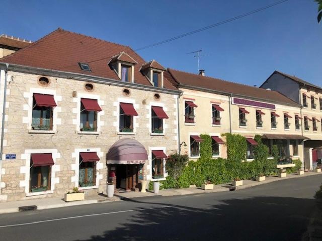 Hotel De La Loire Saint-Satur Exterior photo